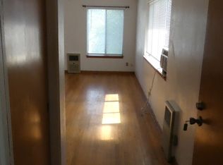 1709 25th St #5, Rock Island, IL 61201