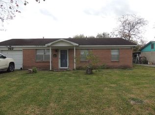 1720 Justice Dr, Port Lavaca, TX 77979