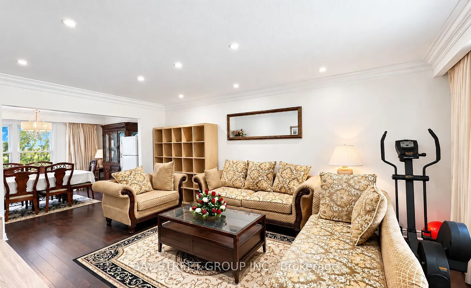 5 Elmira Ct — Photo 4
