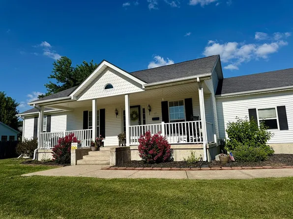 17 S 14th St, Bowling Green, MO 63334