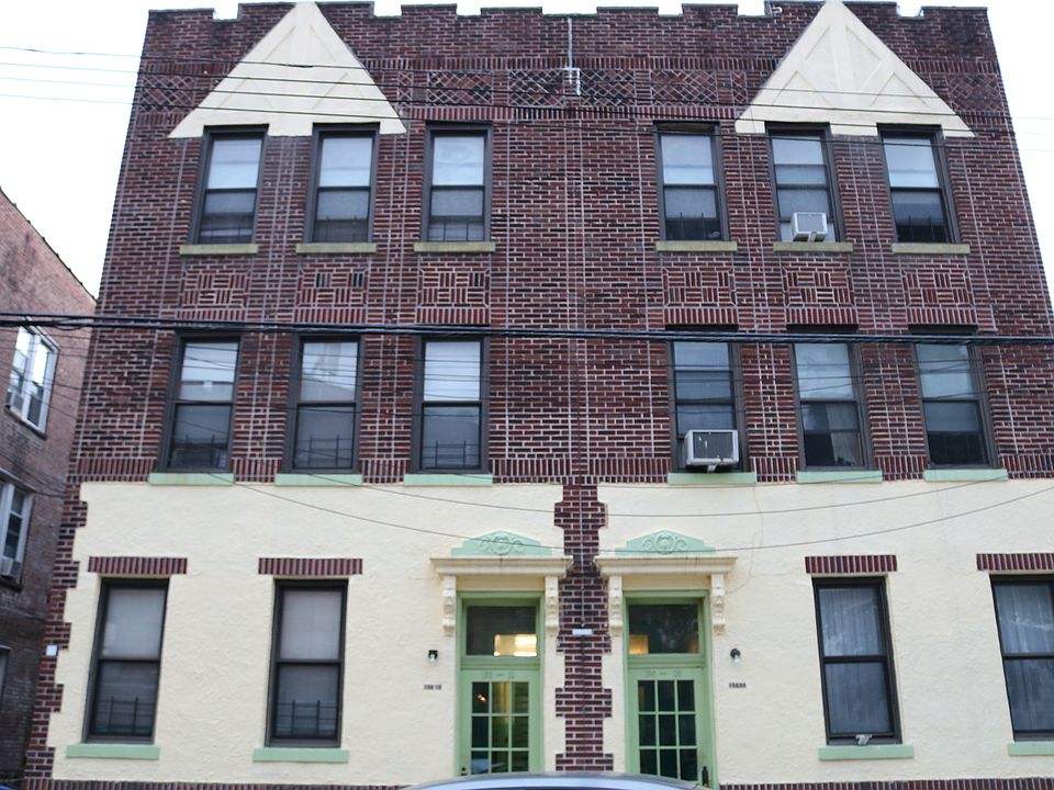 1st image of 15606 43rd Ave
