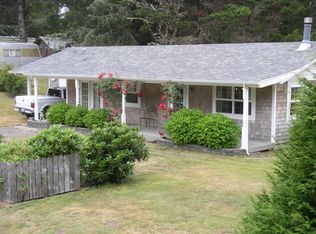 1505 152nd Ln, Long Beach, WA 98631