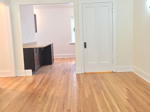 4th image of 5330 N Kenmore Ave APT 3W