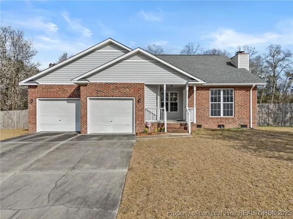 317 Kernstown Rd, Raeford, NC 28376