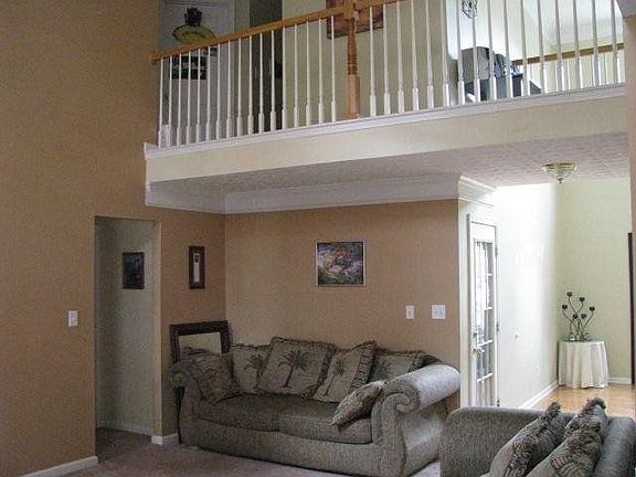 2nd image of 148 River Park Cir