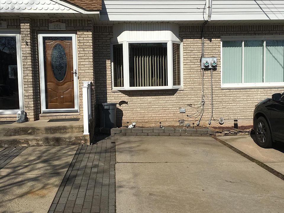 1st image of 747 Barlow Ave