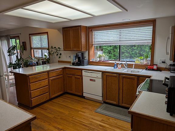 kitchen from the entrance passage