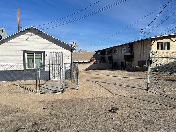2nd image of 108 W Fredricks St #1/2