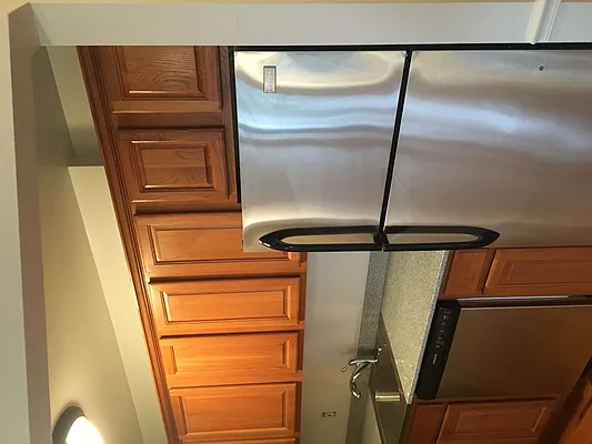 Rented by LDMI Realty Group LLC | media 9