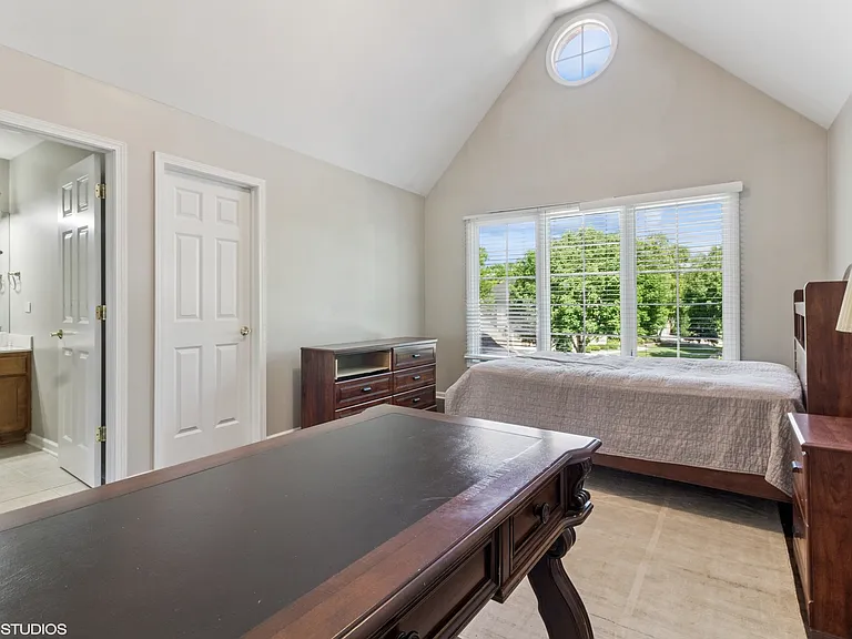 3304 Rollingridge Rd — Photo 28