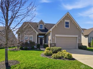 1127 Chambrey Ct, Centerville, OH 45458