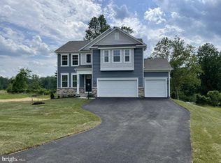 3450 Wooded Run Dr, Broad Run, VA 20137