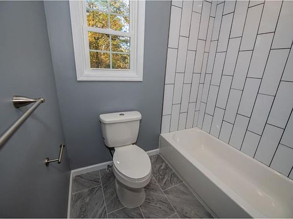 5th image of 1557 Brighton Ct