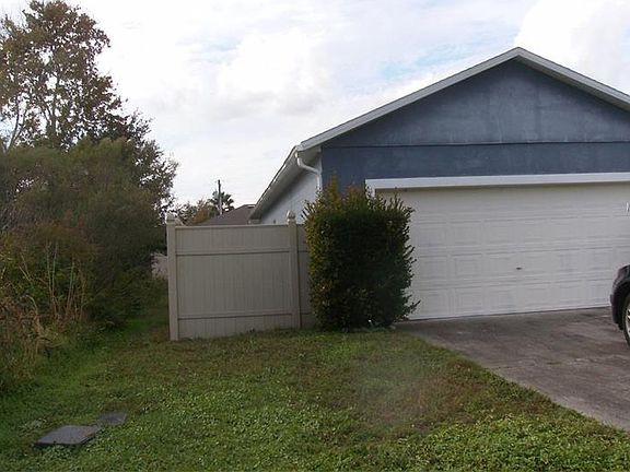 3rd image of 235 Cheshire Ct