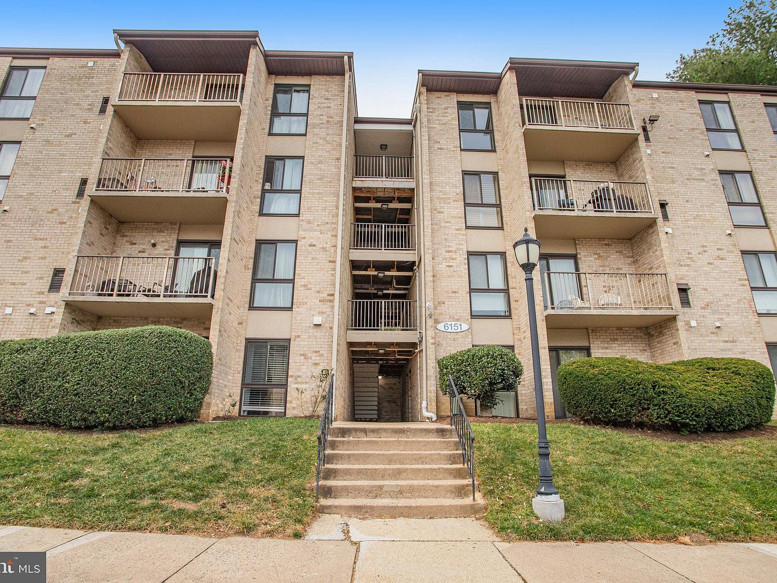 6151 Edsall Rd APT M, Alexandria, VA 22304 | MLS #VAAX2039662 | Zillow