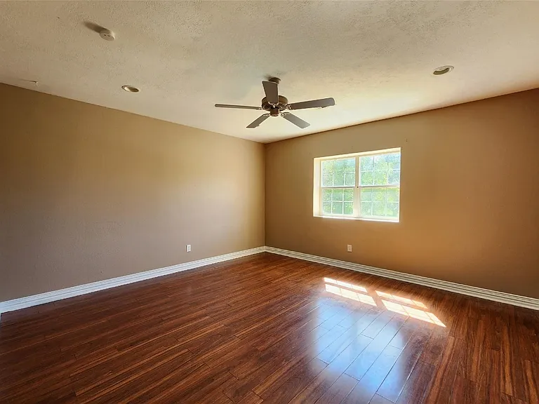 115 Oak Colony Dr — Photo 22