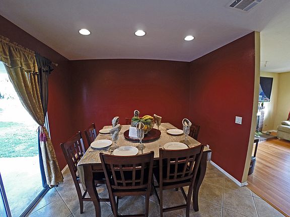 5th image of 3032 E Cindy St