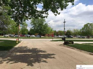 1210 S Ridge Cir, Yutan, NE 68073