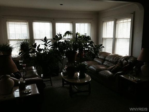 3rd image of 2424 Weston Ave