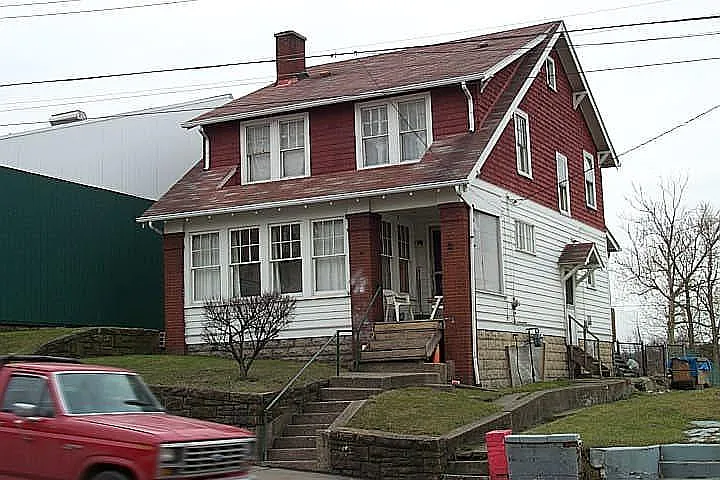 178 E Main St photo 1