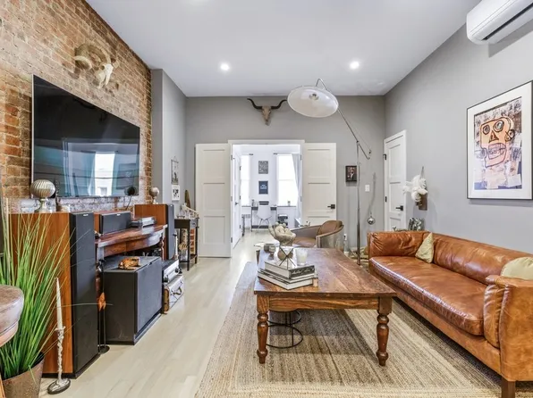 106b Nassau Avenue image 1 of 9