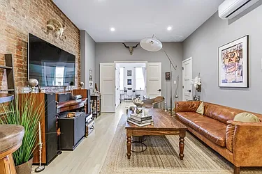 106B Nassau Avenue, #1