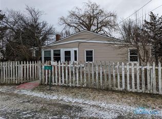 977 Julia St, Rocky Ridge, OH 43458