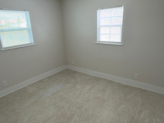 3rd image of 7514 Jefferson Ave