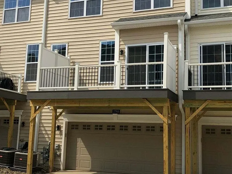 2780 Ashcombe Dr — Photo 19
