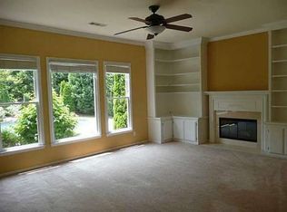 1095 Longpointe Pass, Alpharetta, GA 30005