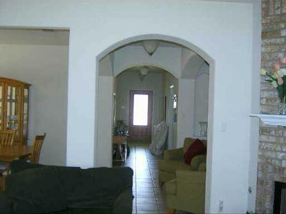 5th image of 1926 Barnett Dr