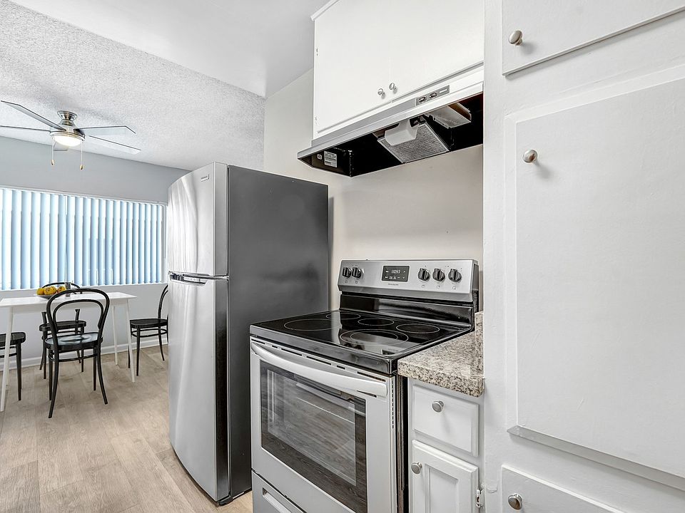 1st image of 11750 Kittridge St APT 25