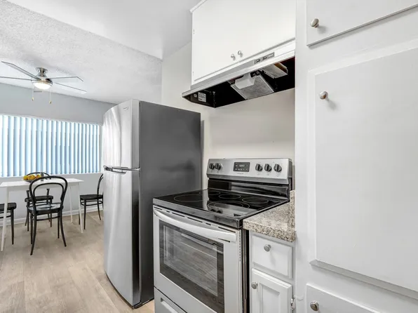 Kittridge Apartments, 11750 Kittridge St APT 34, North Hollywood, CA 91606