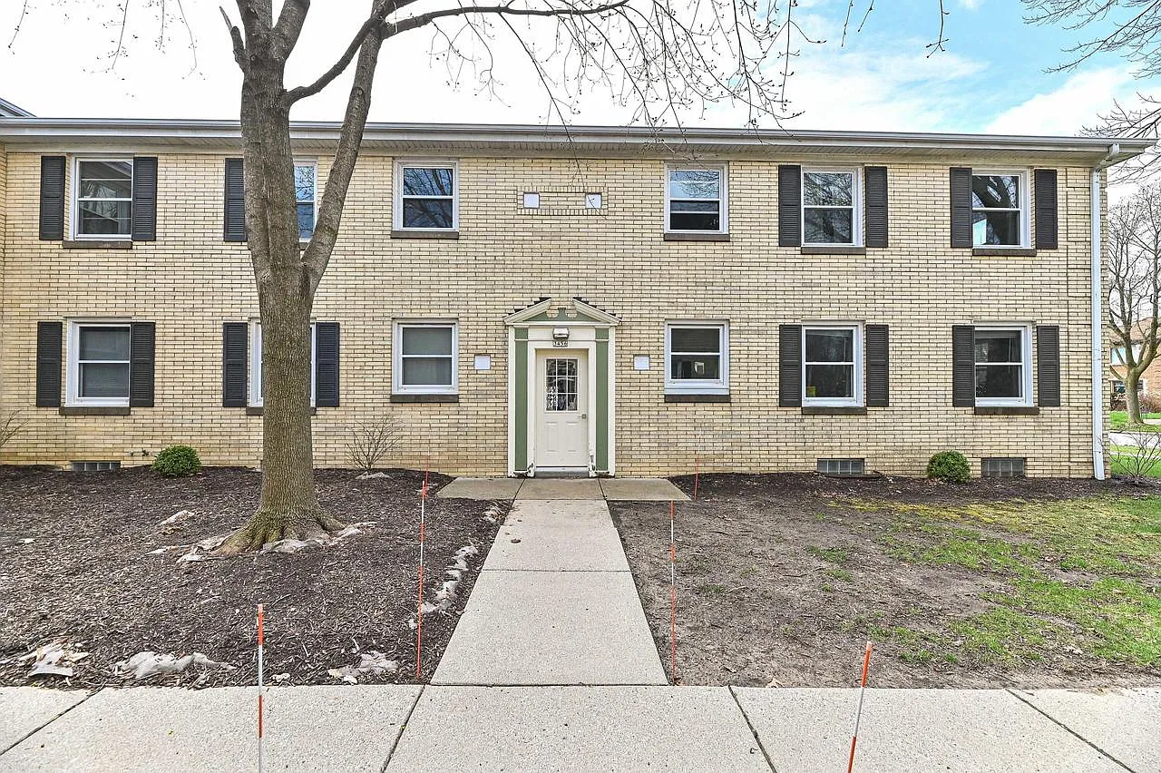 3456 North Dousman STREET #C photo 1