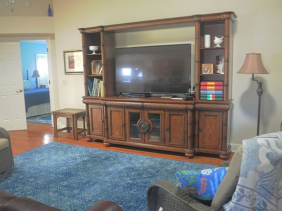 5th image of 1523 Chapin Ct