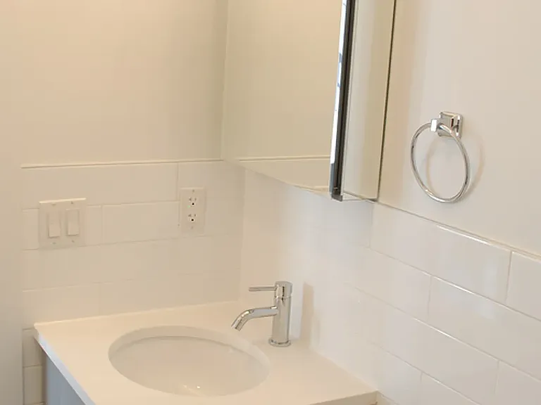 3021 Tilden Ave #2 — Photo 8