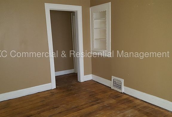 4th image of 10503 E 15th St S