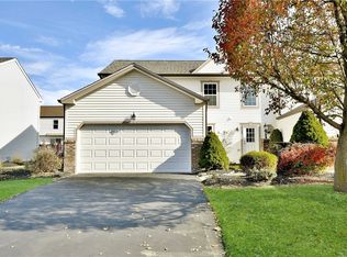 1147 Old Farm Rd, Lawrence, PA