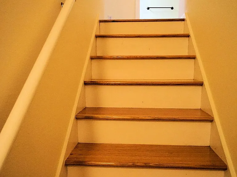 stairs to upper level