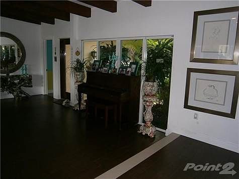 4th image of 19331 NE 19th Pl