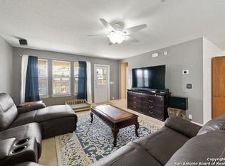 3823 Fiesta Trl, San Antonio, TX 78245