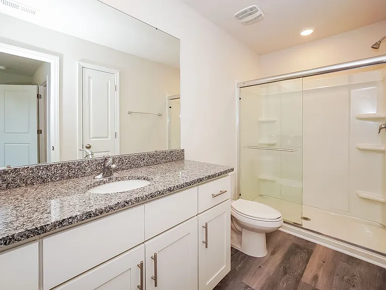 229 Kennerly Ave #D — Photo 11