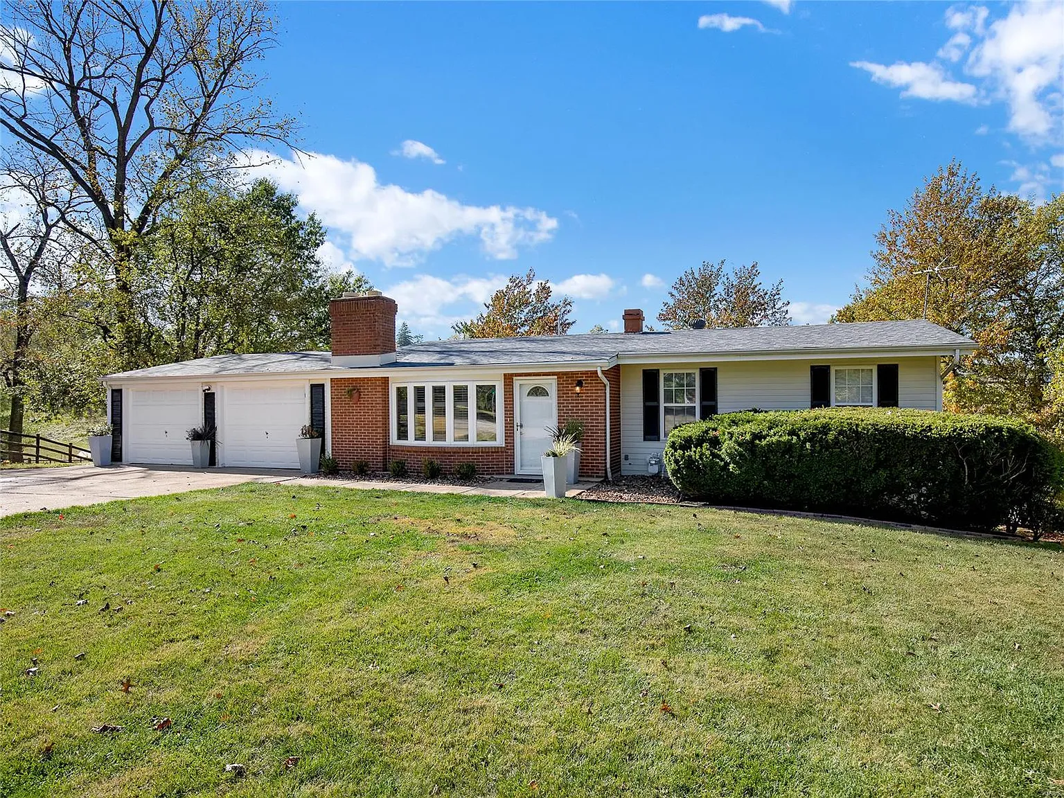 30 Rondo Dr photo 1