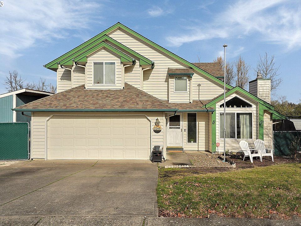 1st image of 2265 Rock Ledge Dr NE