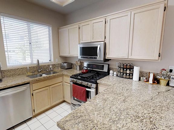 4th image of 4182 Mountainpark Ct