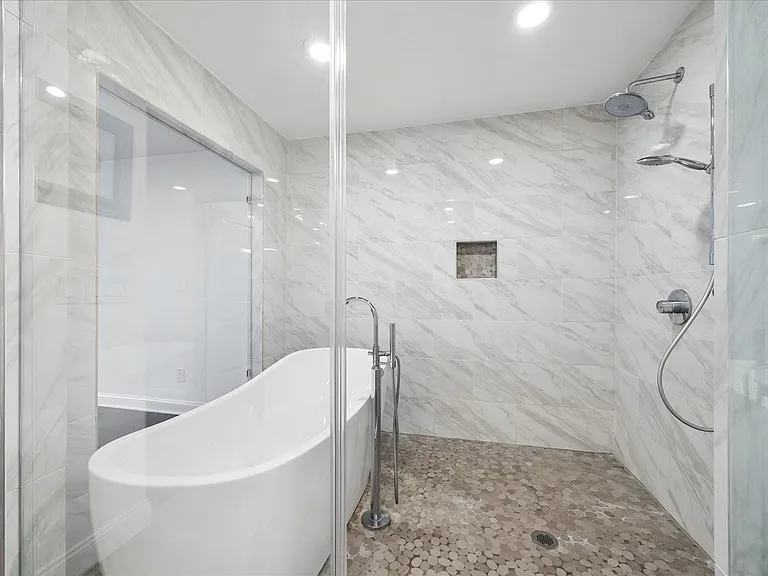 10602 Riverview Dr — Photo 25