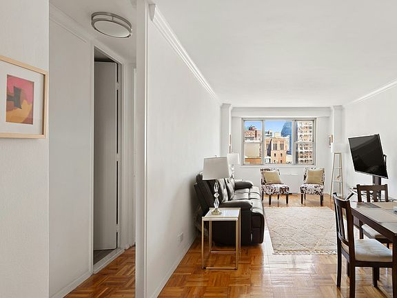 3rd image of 300 E 40th St APT 27V