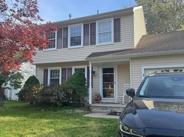 1 Lily Ct, Atco, NJ 08004