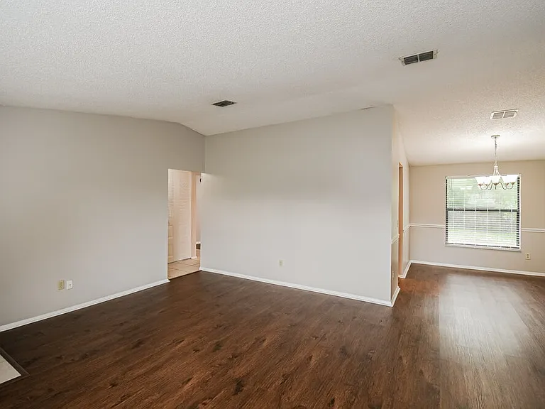 2921 Andy Ct — Photo 3