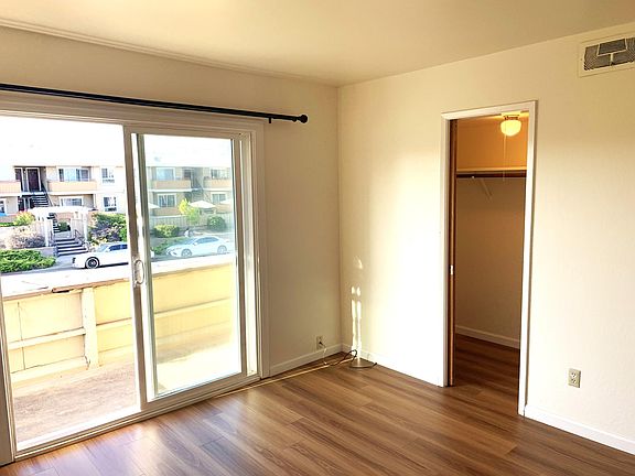 4th image of 7440 Rainbow Dr APT 4